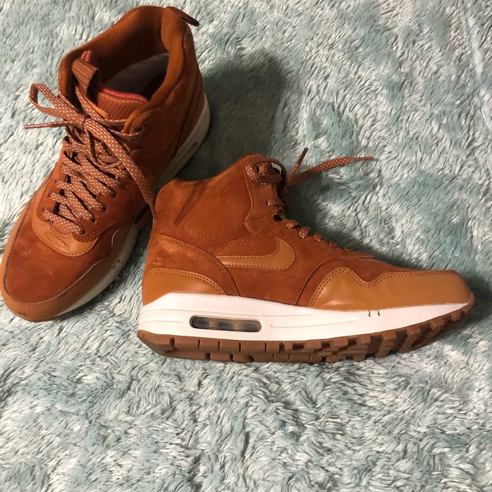 RARE Nike Air Force 1 Suede H2O Repel